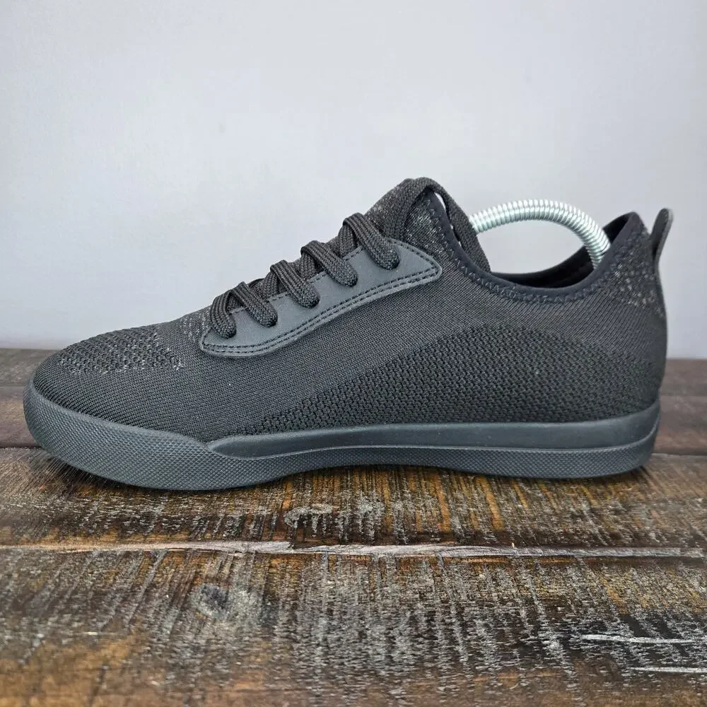 NEW Vessi Weekend 1.5 Sneaker Womens Size 8 Waterproof Shoes Asphalt Black Black